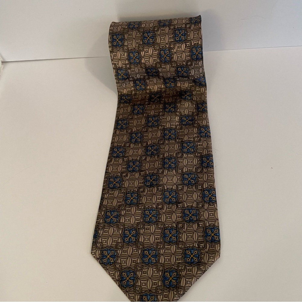 Mark Pendleton Necktie 100% Silk Tan/Blue/Gold/Black